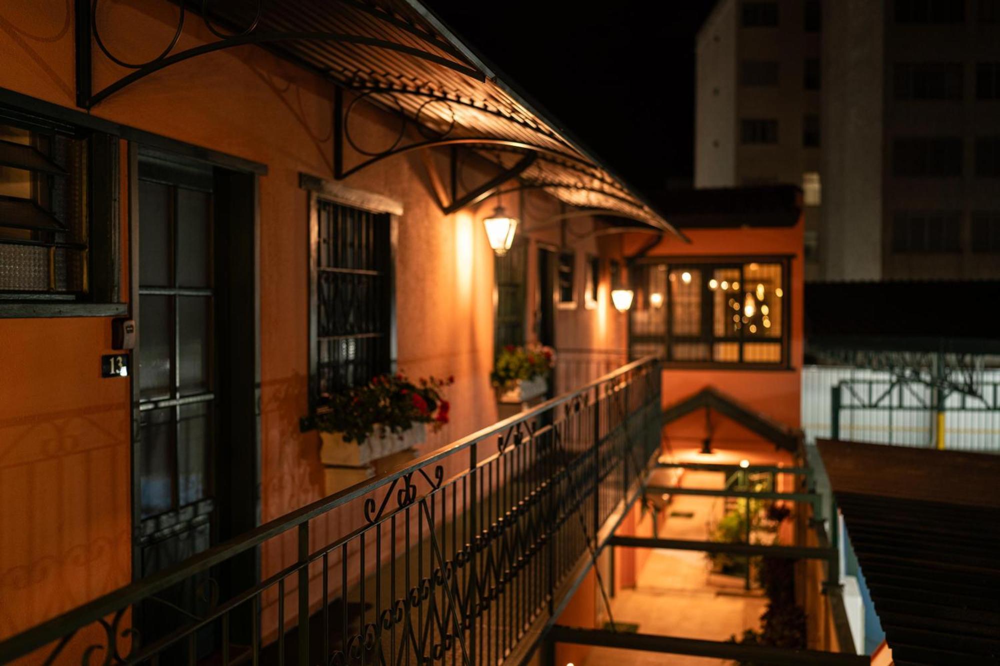 Villa Ida Acomodacoes, Suites Aconchegantes E Charmosas No Centro Serra Negra  Dış mekan fotoğraf